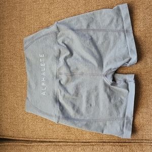 Alphalete shorts small, gray